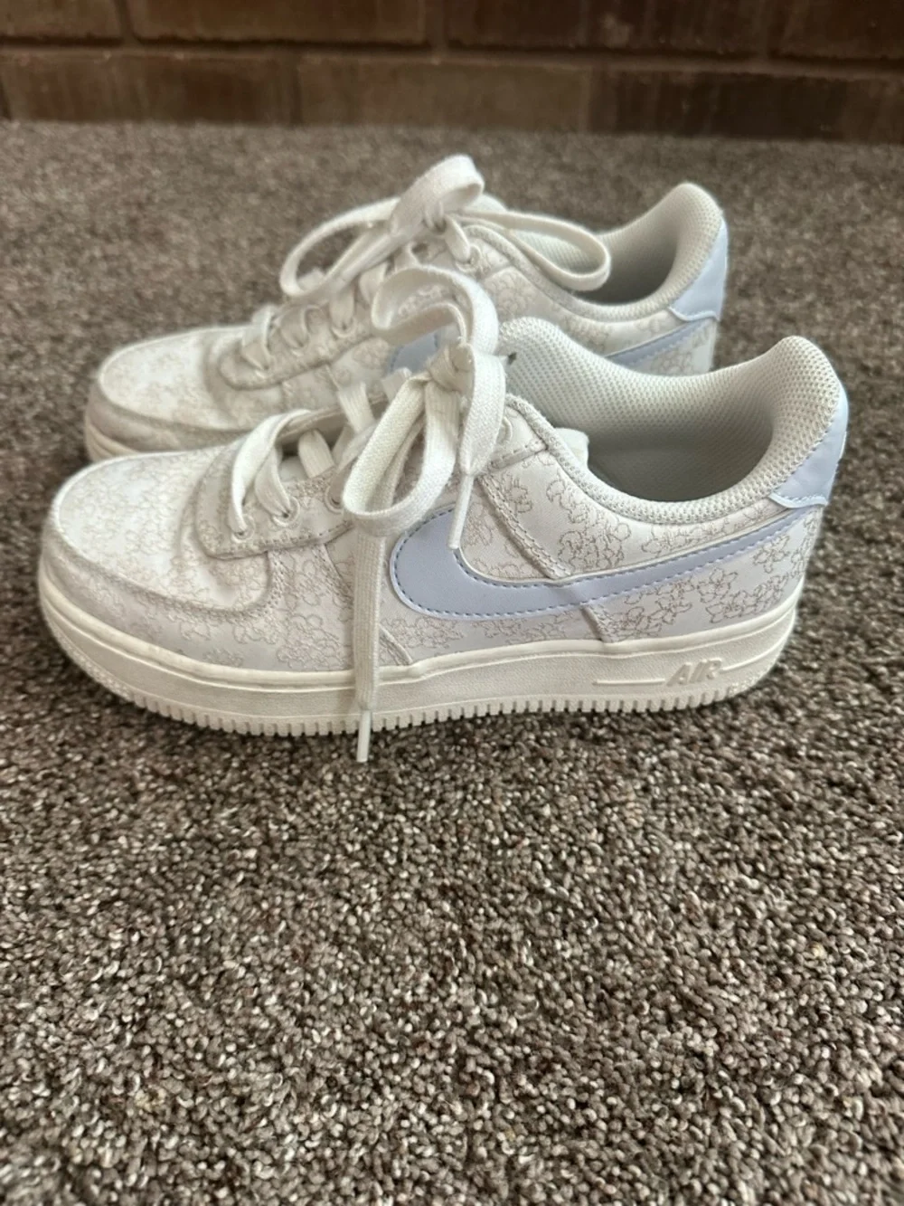 Nike Air Force 1 Low Floral Jacquard Beige White Sneakers Size 5Y/6.5 Women